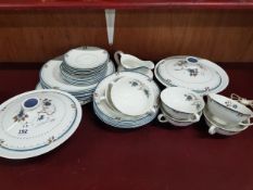 ROYAL DOULTON OLD COLONY DINNER SERVICE