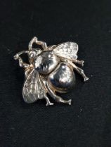 WHITE METAL BEE BROOCH