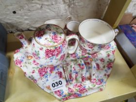 ROYAL WINTON CHINTZ BREAKFAST SET 'VICTORIAN ROSE' - Good Condition