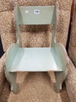 VINTAGE CHILD'S CHAIR