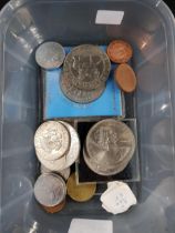 BOX OF MIXED COINS TO INCLUDE (VF 1964 6D)