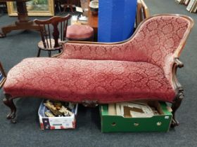 VICTORIAN SINGLE ENDED COUCH
