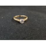 18 CARAT YELLOW GOLD DIAMOND SOLITAIRE RING WITH 0.33 CARAT OF DIAMOND