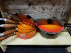 QUANTITY OF LE CREUSET POTS & CASSEROLE DISHES