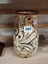 LARGE WADE GOTHIC VASE