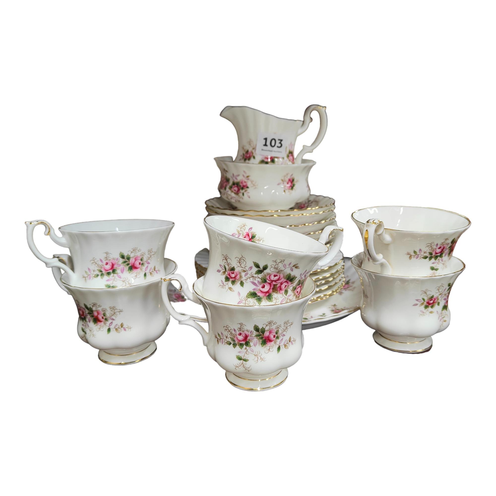 21 PIECE ROYAL ALBERT LAVENDER ROSE TEA SET