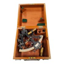 CASED SEXTANT