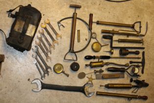 Assorted tools, (Qty)