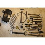 Assorted tools, (Qty)