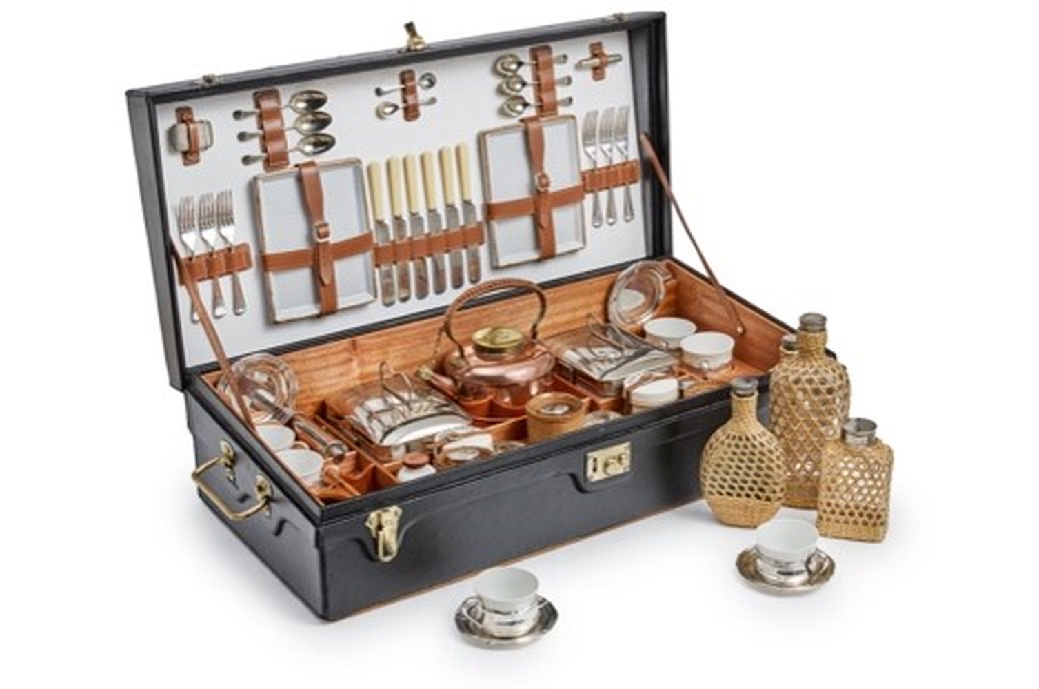 A 6-person picnic set, G.W. Scott & Sons, London circa 1910. 78 x 38 cm