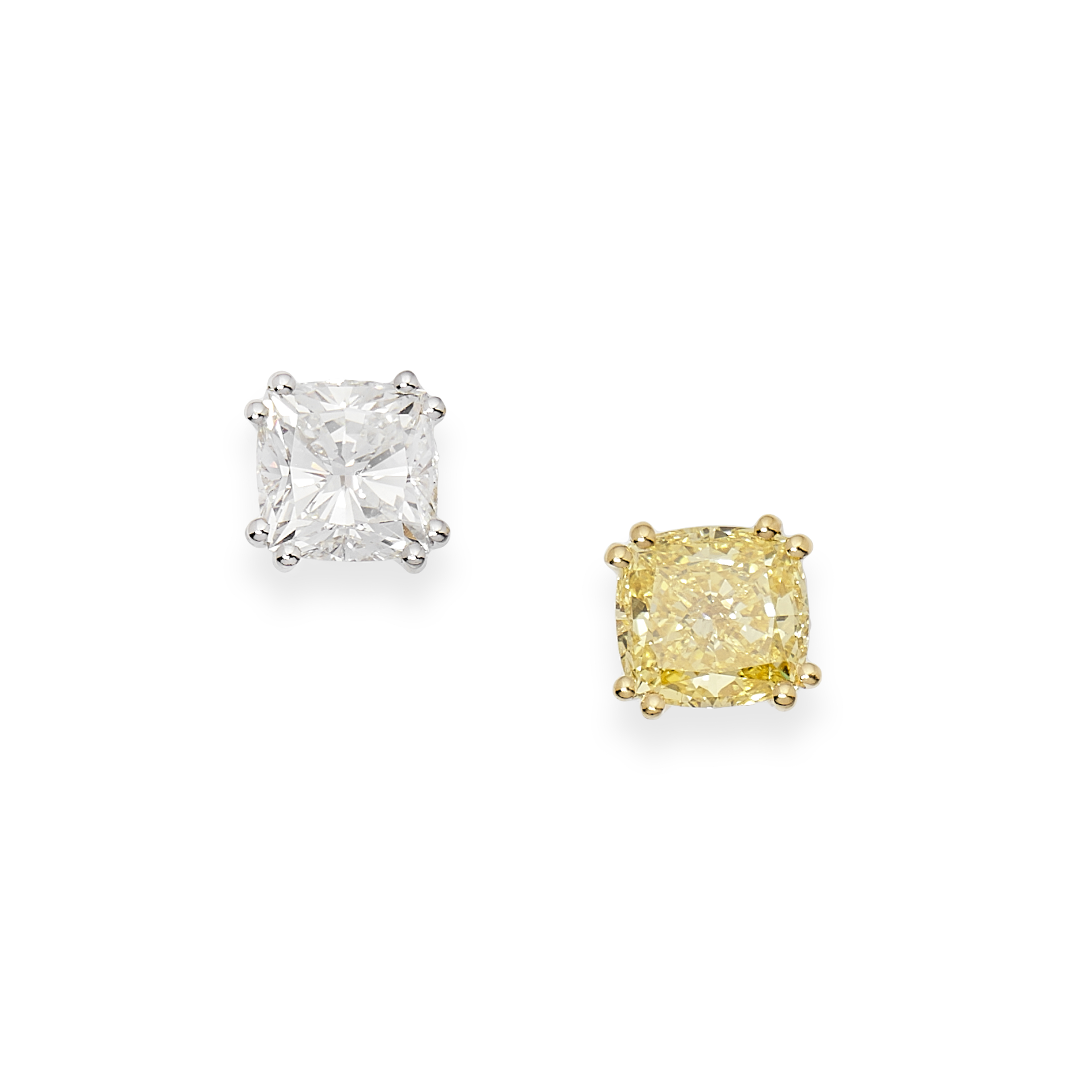 PAIRE DE CLOUS D'OREILLES DIAMANTS