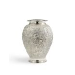 Grand vase balustre &#224; d&#233;cor de vigne en argent 925&#176;/&#176;&#176;
