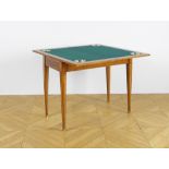 Table &#224; jeux de forme rectangulaire en bois de placage