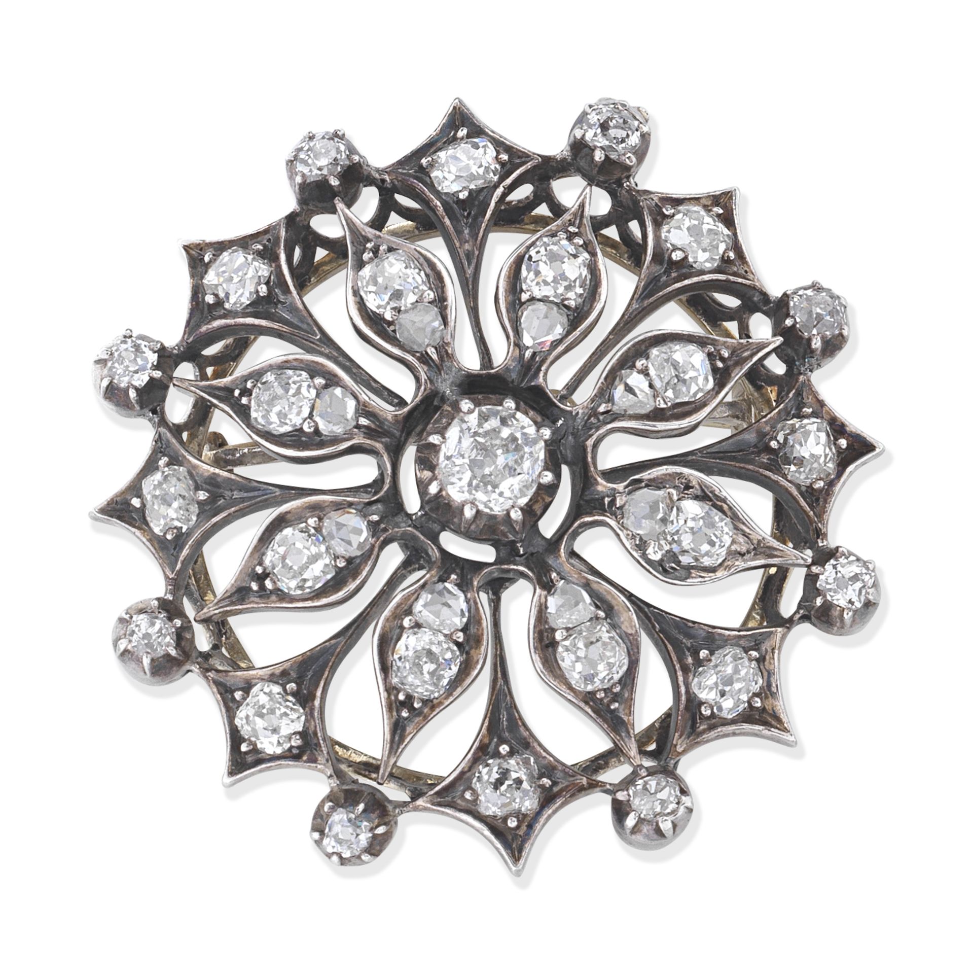 DIAMOND-SET BROOCH,