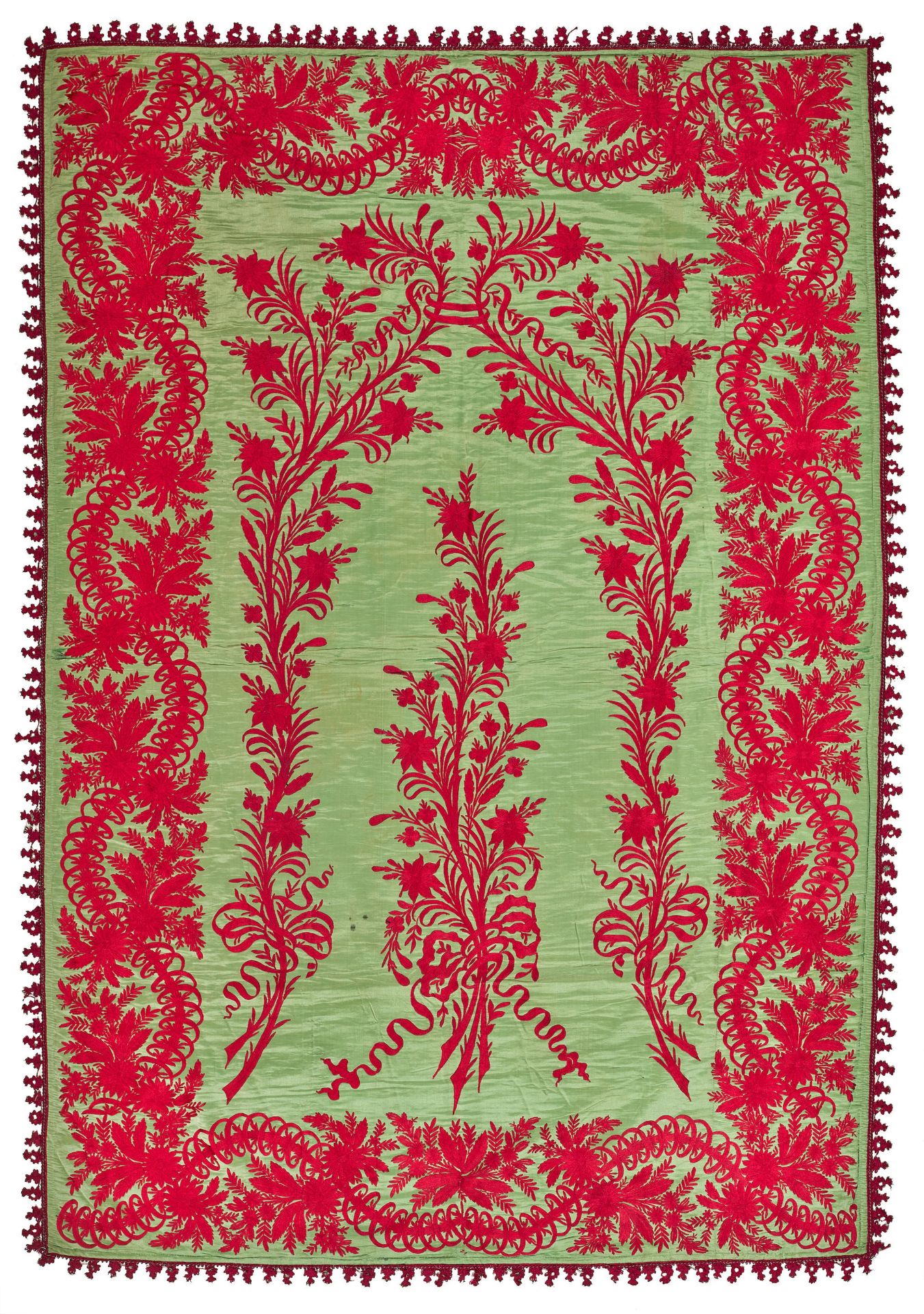 Panneau de Mihrab Ottoman en soie brod&#233;e, Turquie XVIII-XIXe si&#232;cle An Ottoman silk-em...