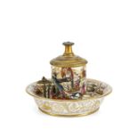 Pot &#224; tabac et porte pipe en porcelaine fran&#231;aise, vers 1860-70 A tobacco pot and pip...