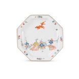 Assiette octogonale, Meissen, vers 1735 A Meissen octagonal dish, circa 1735