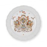 Grand plat armori&#233; Meissen du service M&#252;nnich, vers 1738 A Meissen armorial charger fr...