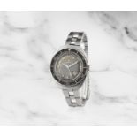 Zenith. Montre bracelet de dame en acier avec date mouvement automatique Zenith. A lady's stainl...