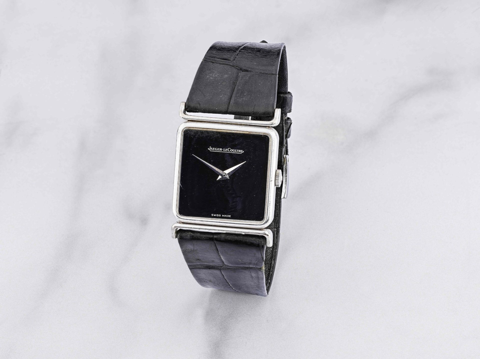 Jaeger-LeCoultre. Montre bracelet en or blanc 18K (750) avec cadran onyx mouvement m&#233;caniqu...