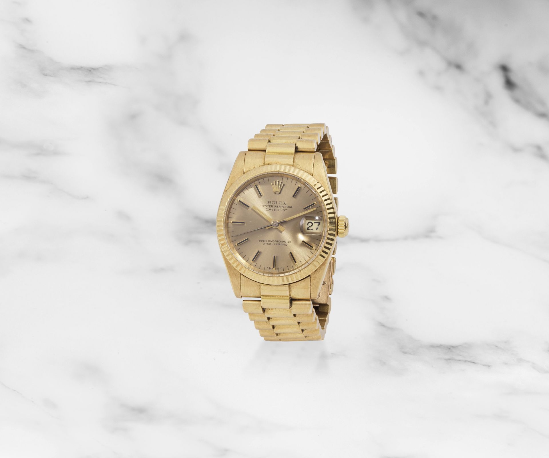 Rolex. Montre bracelet de dame en or jaune 18K (750) avec date mouvement automatique Rolex. A la...