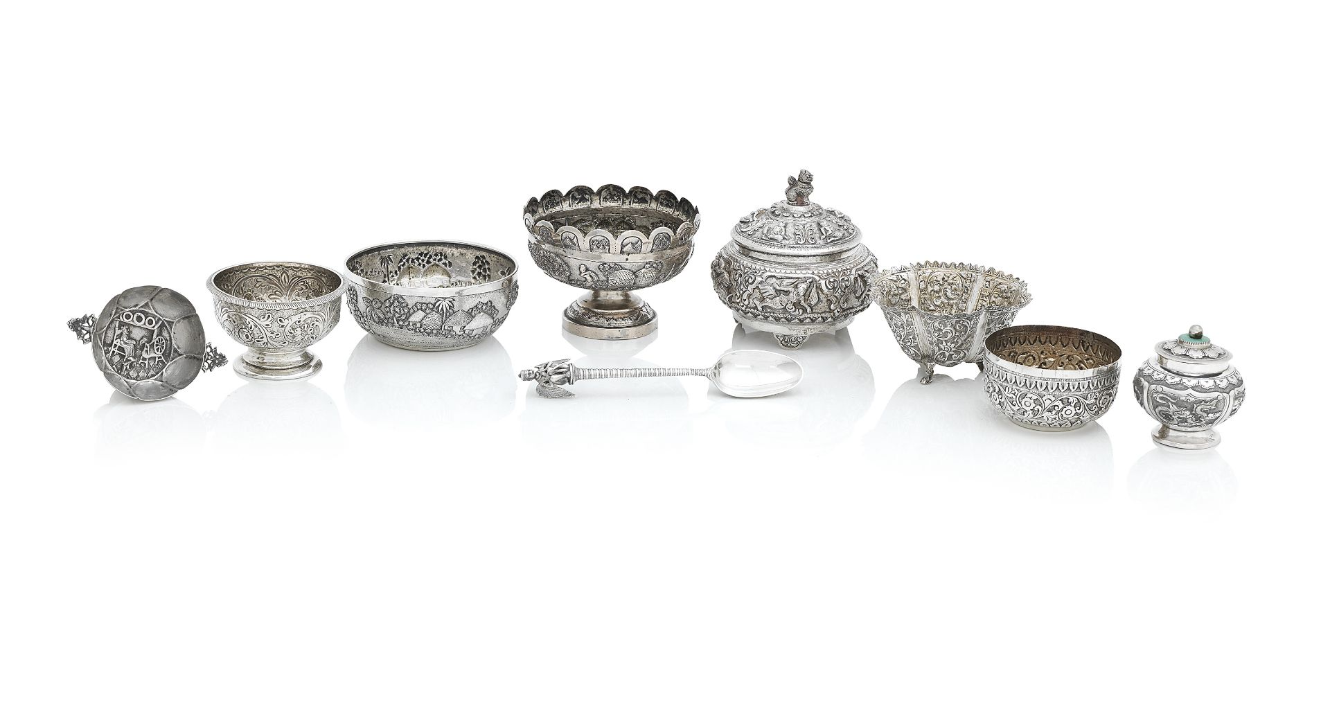 SEVEN EASTERN WHITE METAL BOWLS 19th/20th century (9)