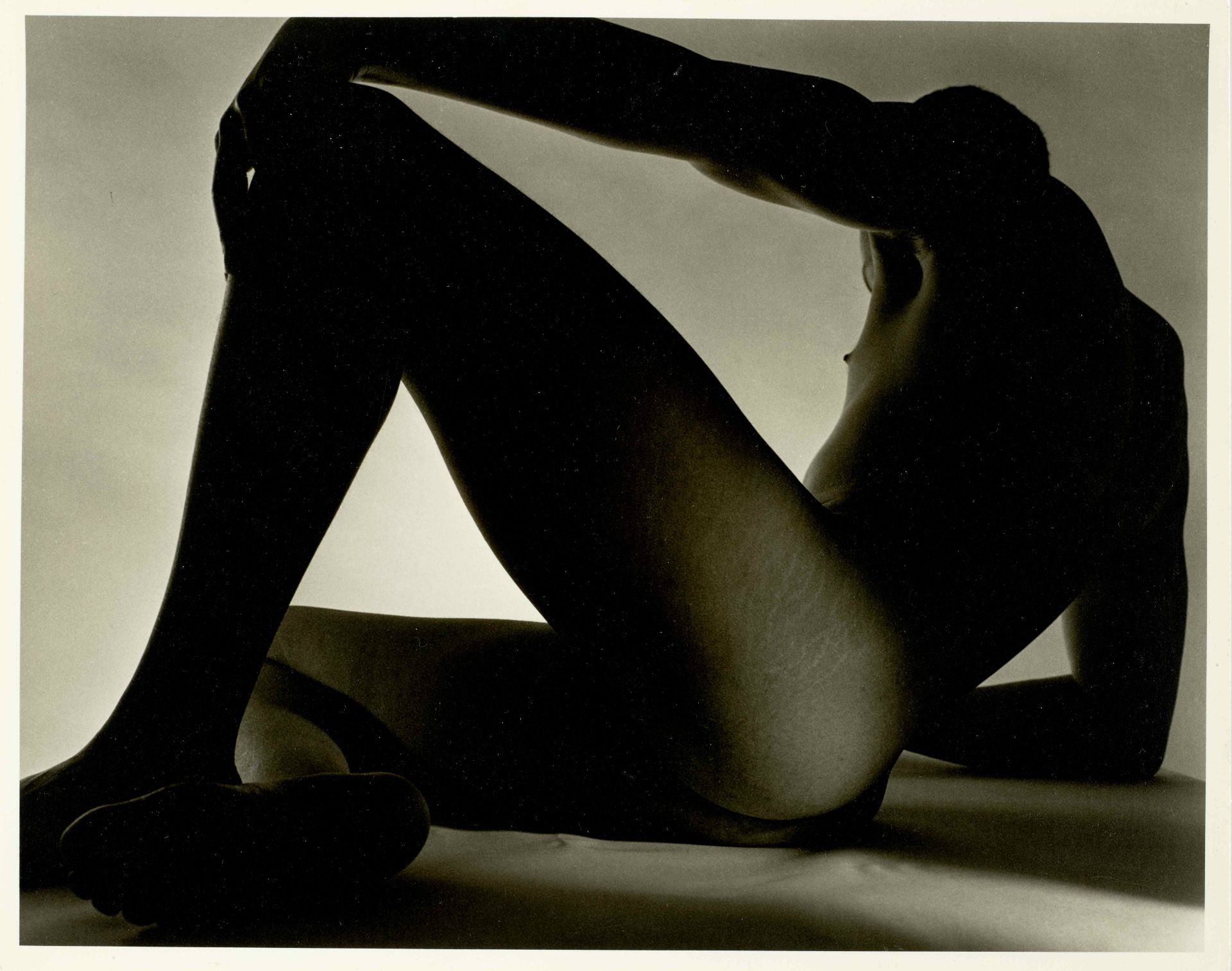 Horst P. Horst (1906-1999); Nu masculin allong&#233;;