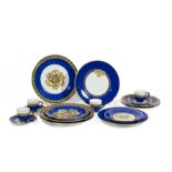 HERMES Paris. Partie de service de table en porcelaine Cocardes de soie 9 assiettes, 4 tasses et...