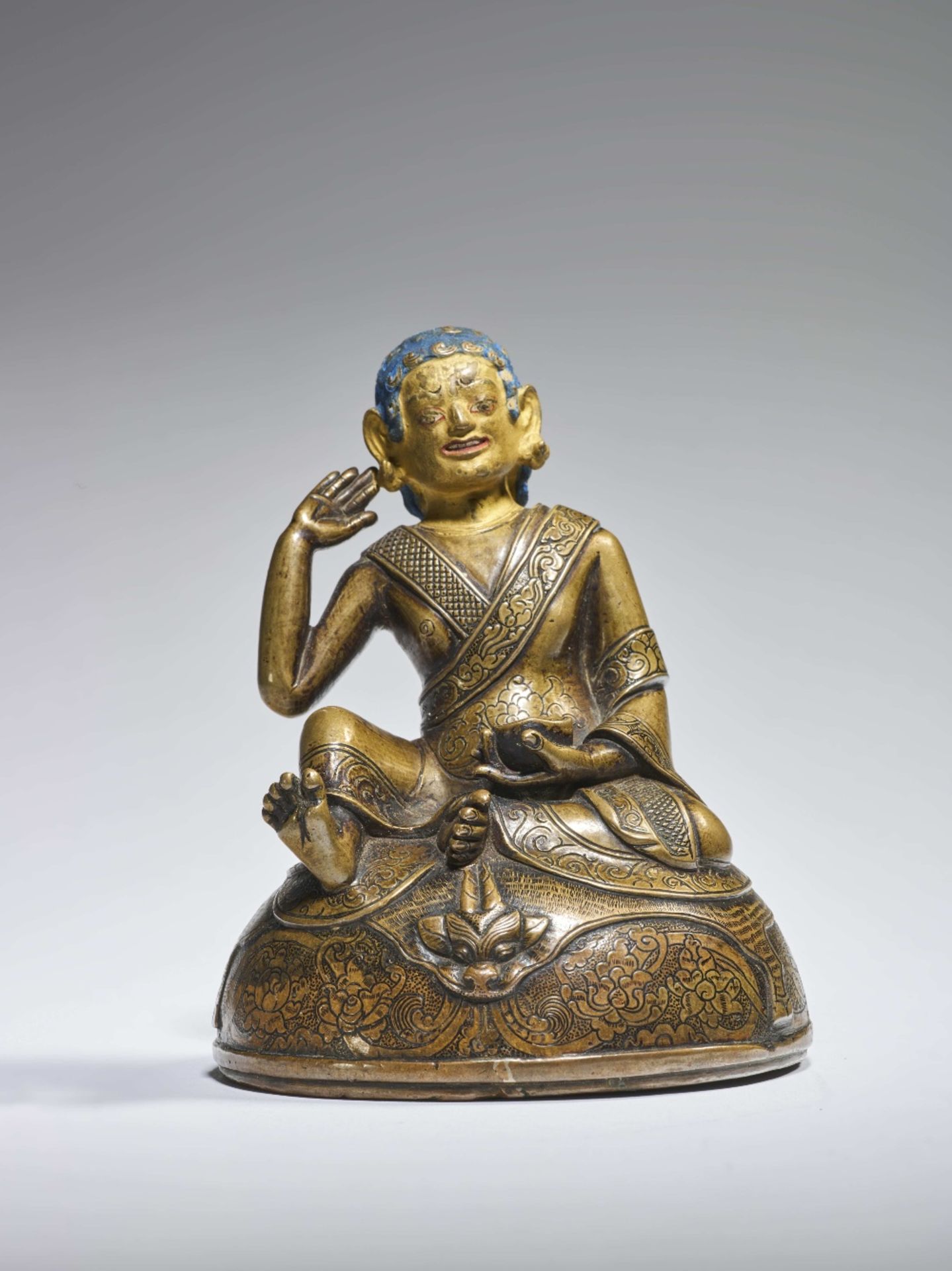 STATUETTE DE MILAREPA EN ALLIAGE DE CUIVRE TIBET CENTRAL, XVE/XVIE SI&#200;CLE