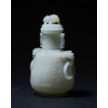 IMPORTANT ET RARE VASE COUVERT EN JADE BLANC XIXe si&#232;cle (3)