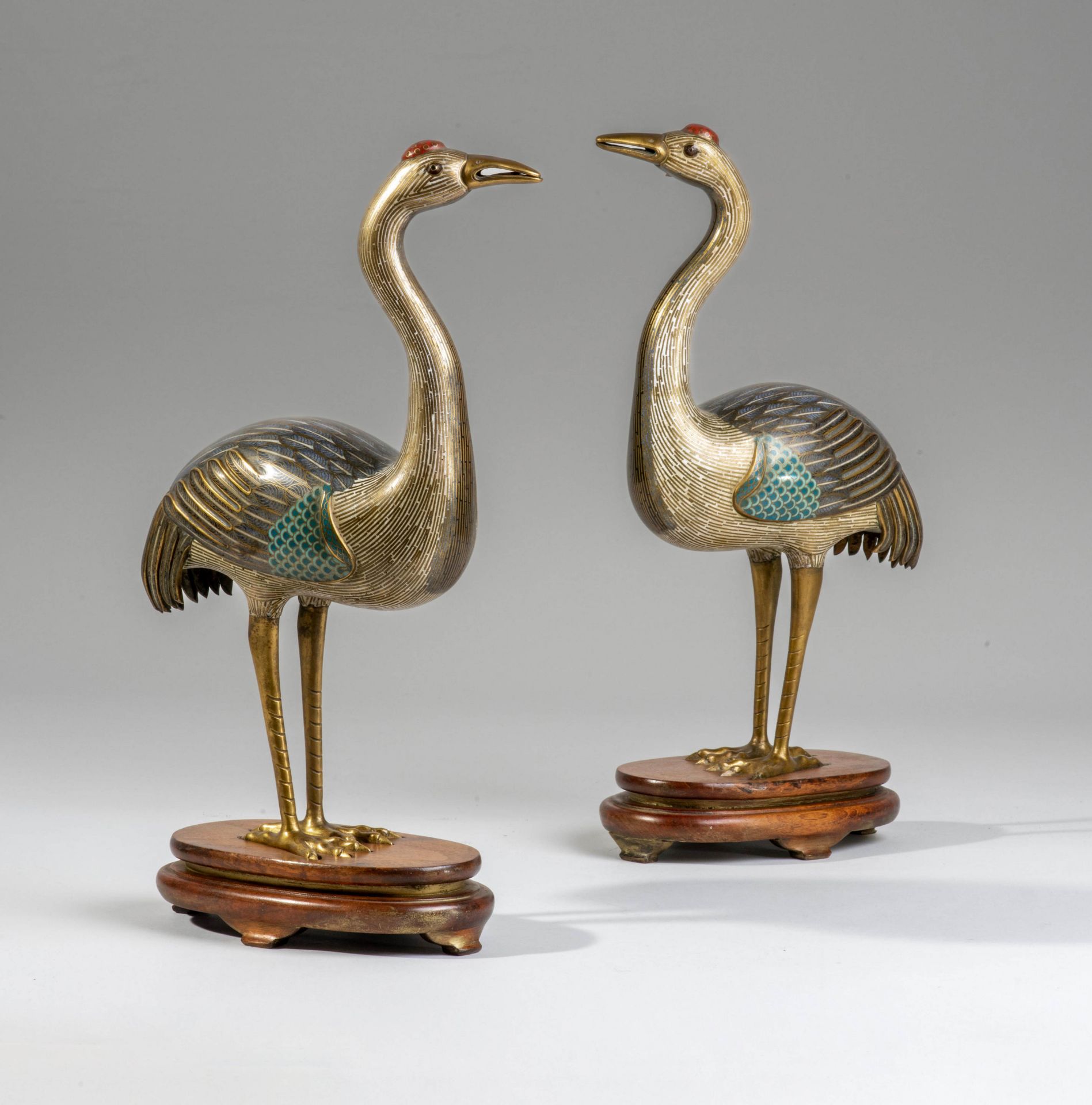 PAIRE DE GRUES D&#201;BOUT EN BRONZE DOR&#201; ET &#201;MAUX CLOISONN&#201;S XIXe si&#232;cle (2)