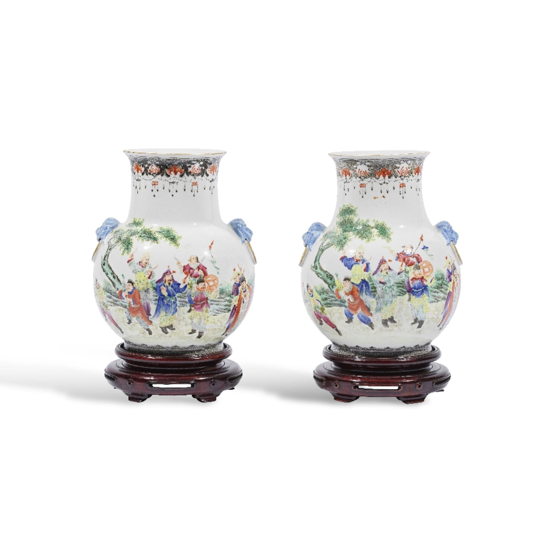 Paire de vases pansus en porcelaine de Chine, XIXe si&#232;cle