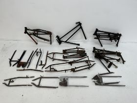A quantity of frame components ((Qty))