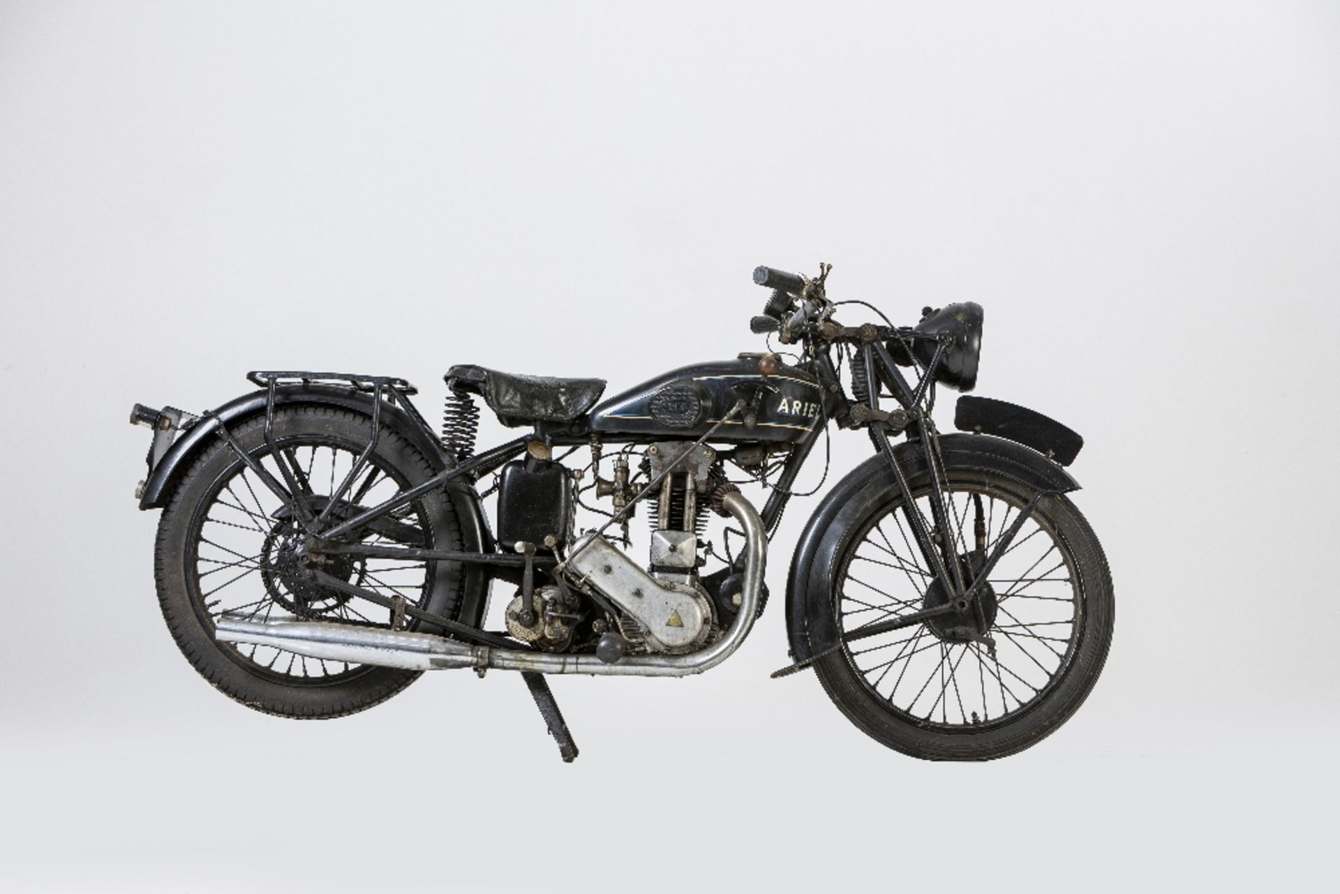 The John Hobbs Collection, c.1929/1930 Ariel 250cc Model LF Frame no. J243 Engine no. L7311 (see...