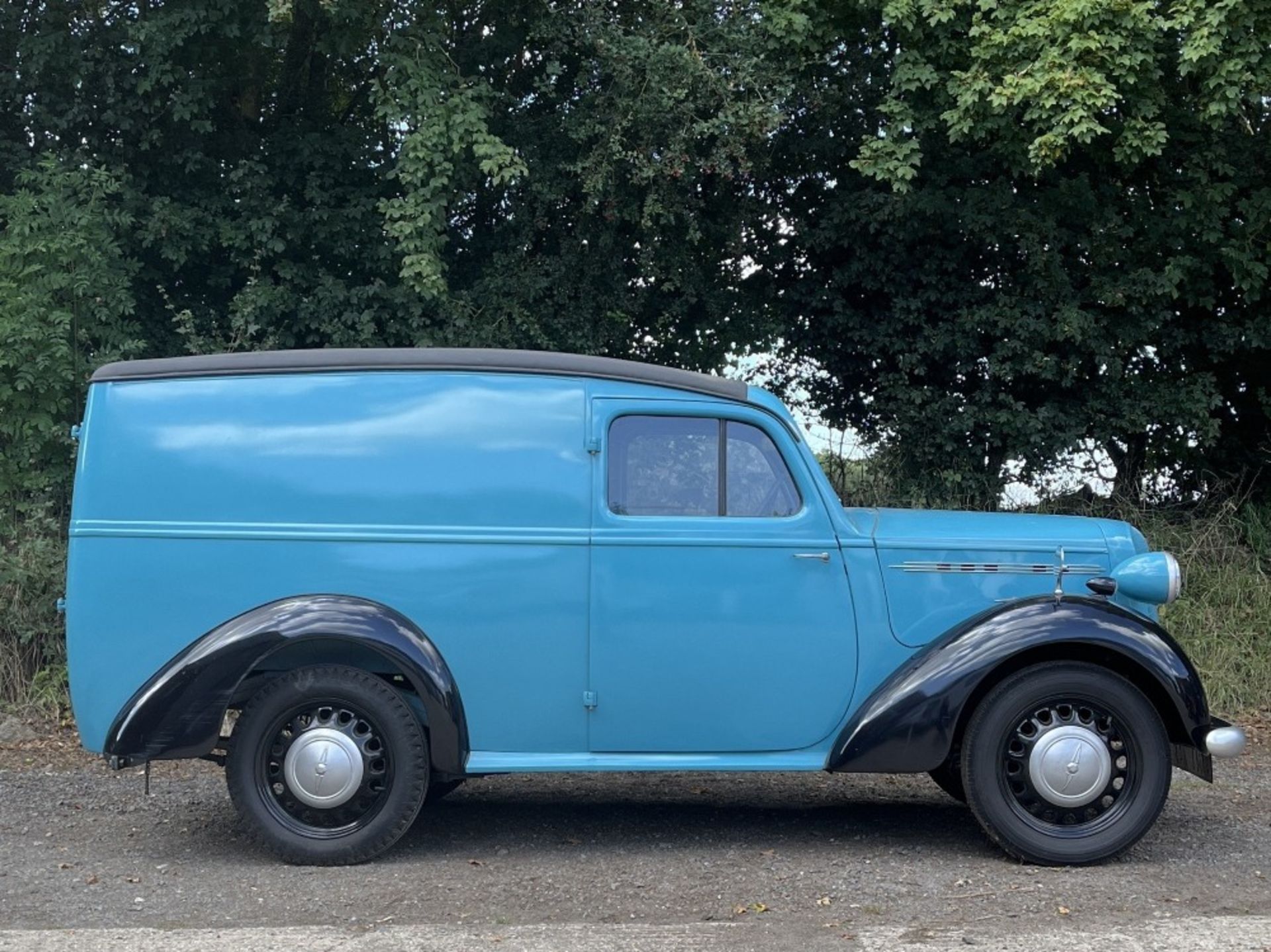 1939 Bedford Light Van Chassis no. HC3843 Engine no. H28106