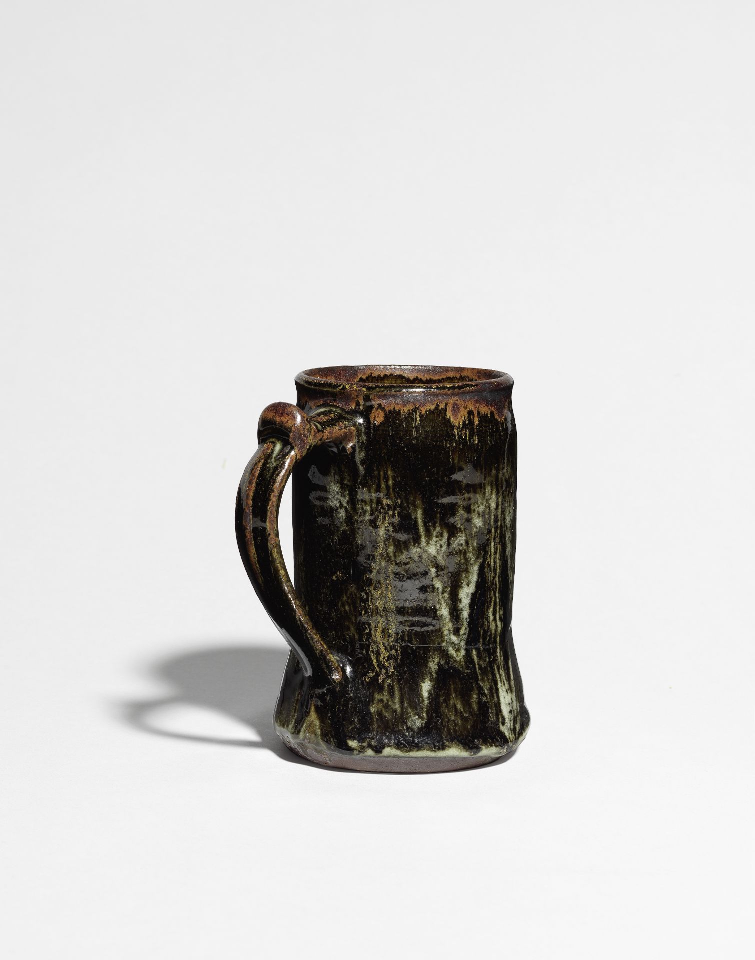 Ladi Kwali (Nigerian, circa 1925-1984) Tankard 14.5 x 13 x 10cm (5 11/16 x 5 1/8 x 3 15/16in). - Image 3 of 4