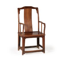 RARE GRAND FAUTEUIL EN HUANGHUALI, NANGUANMAOYI Fin de la dynastie Ming