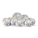 A SET OF SIXTEEN CHINESE IMARI DISHES OF GRADUATED SIZES 18th Century (16)
