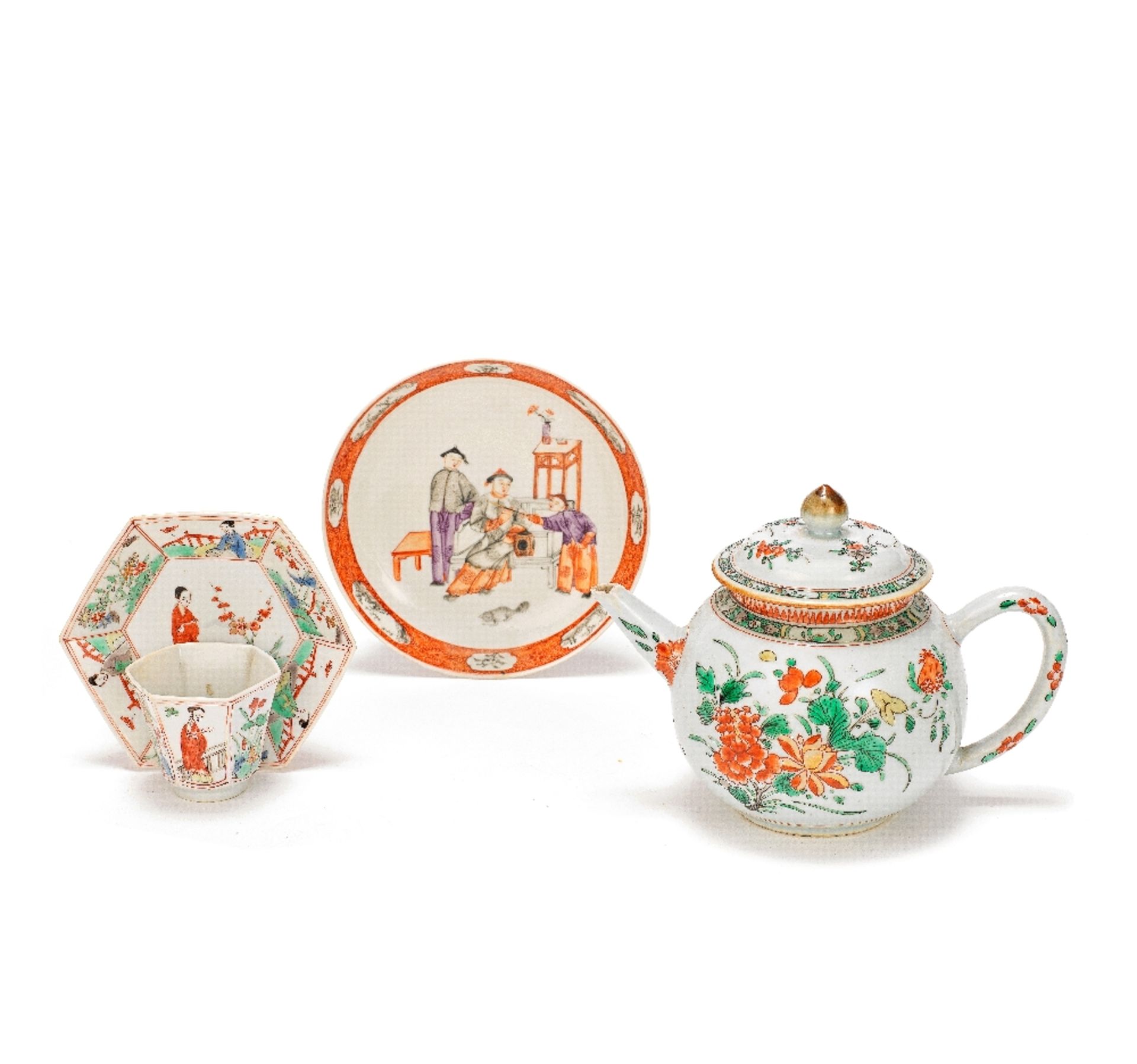 A TEAPOT AND COVER, TEABOWL AND SAUCER AND A DISH Kangxi/Qianlong (5)