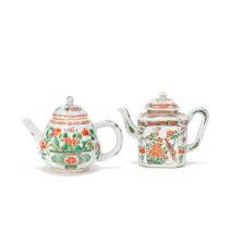 TWO FAMILLE VERTE TEAPOTS AND COVERS Kangxi (4)