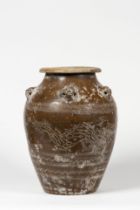 CHINE. Vase en terre-cuite
