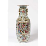 CHINE. Tr&#232;s grand vase en porcelaine de Canton, 19e si&#232;cle