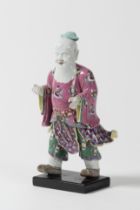 SAMSON. Figure repr&#233;sentant un immortel en porcelaine. France, fin 19e / d&#233;but 20e si&...