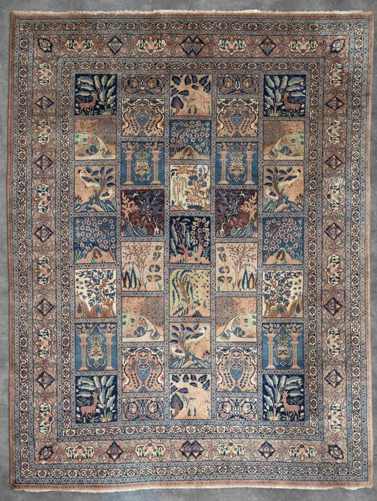 IRAN. Grand tapis Kashmar, 20e si&#232;cle