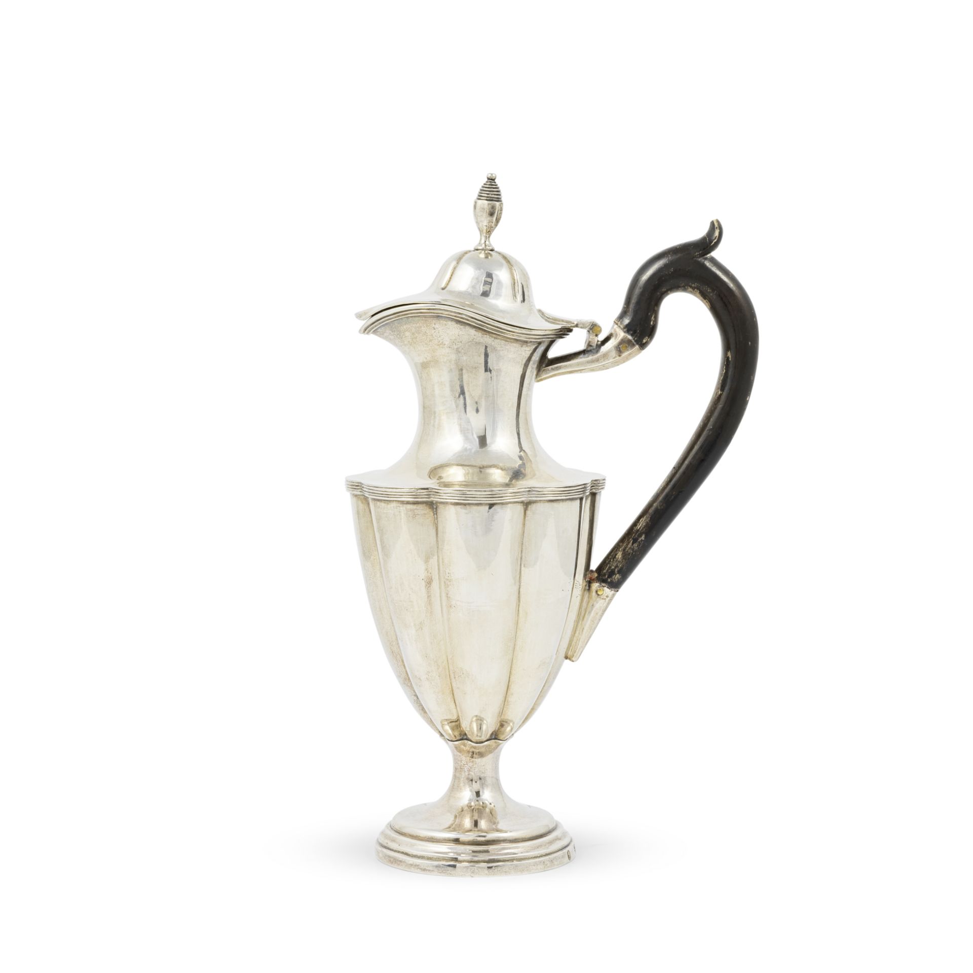 Cafeti&#232;re en argent, Johann Christian Neuss, Augsbourg, vers 1803A German silver coffee pot...