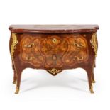 Commode d'&#233;poque Louis XV de Jean-Charles Saunier en marqueterie d'amarante, bois satin&#23...