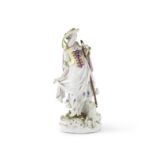 Statuette en porcelaine de Meissen repr&#233;sentant une berg&#232;re, circa 1750A Meissen figur...