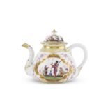 Th&#233;i&#232;re couverte en porcelaine de Meissen KPM, circa 1725-30A Meissen KPM teapot and c...