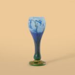 DAUM Petit vase sur pi&#233;douche &#224; d&#233;cor de feuilles et fleurs de jacinthe des boisC...