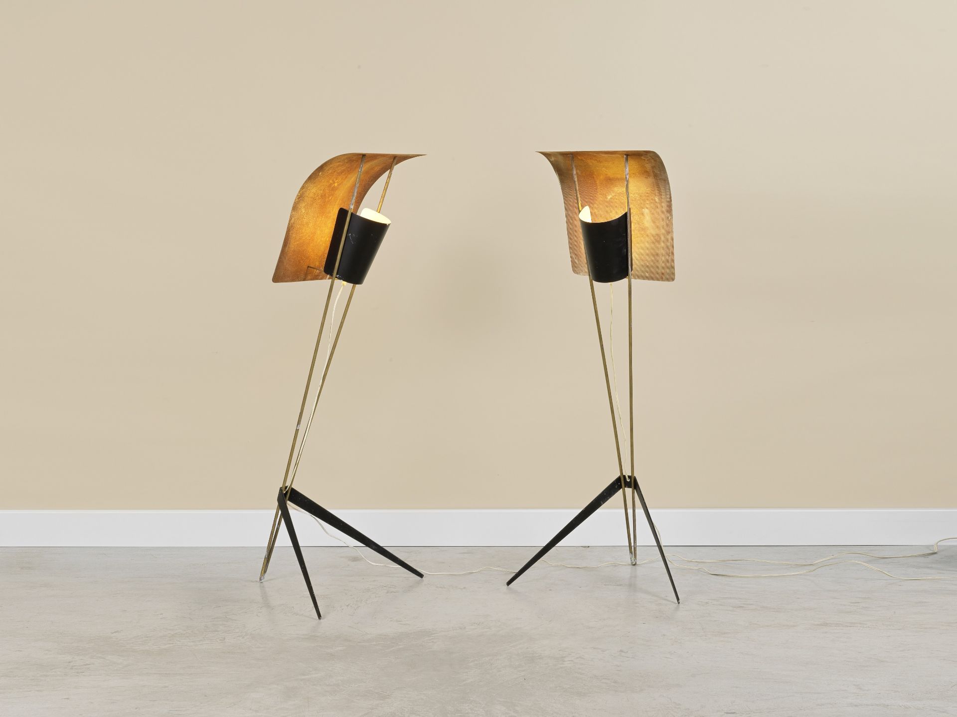 PIERRE GUARICHE (1926-1995) Paire de lampadaires mod. 'G30' dit 'Cerf-Volant'Cr&#233;ation en 19...